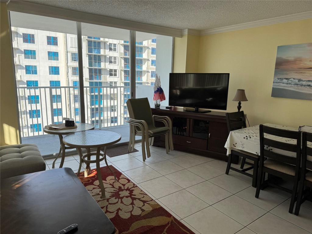 POMPANO BEACH CLUB CONDO - Residential Lease