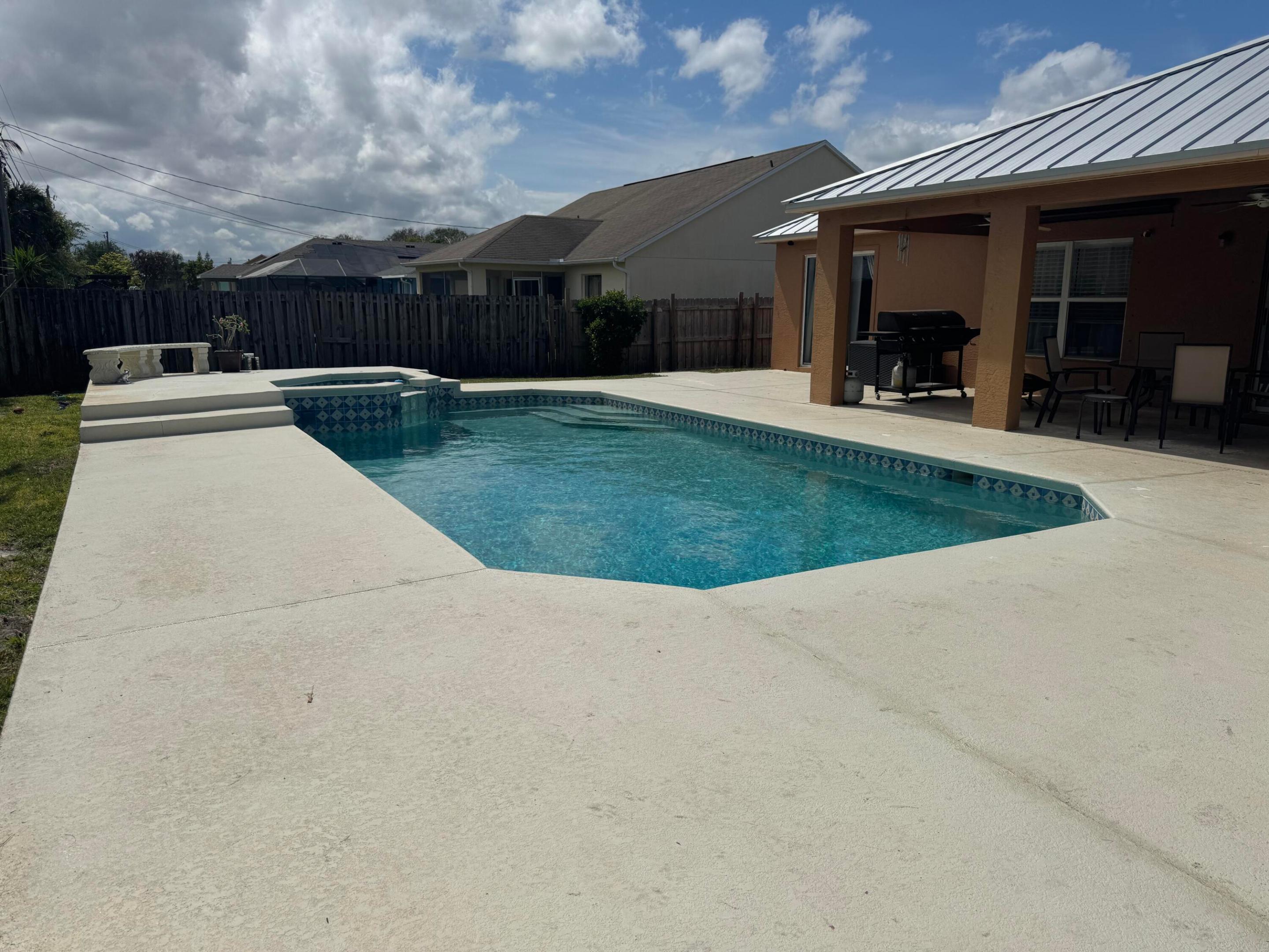 PORT ST LUCIE SECTION 40 - Residential