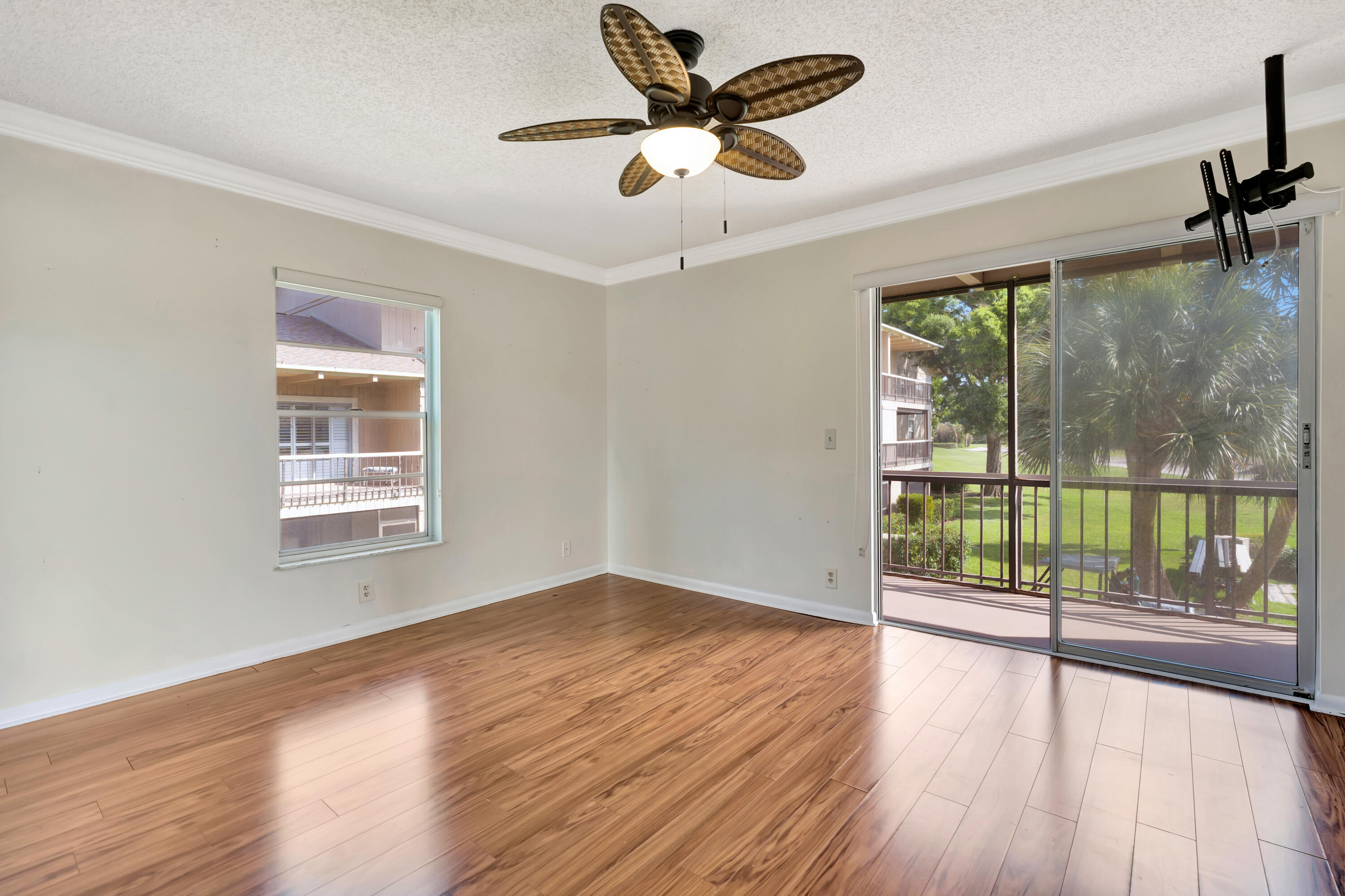 RIVERBEND CONDO - Residential