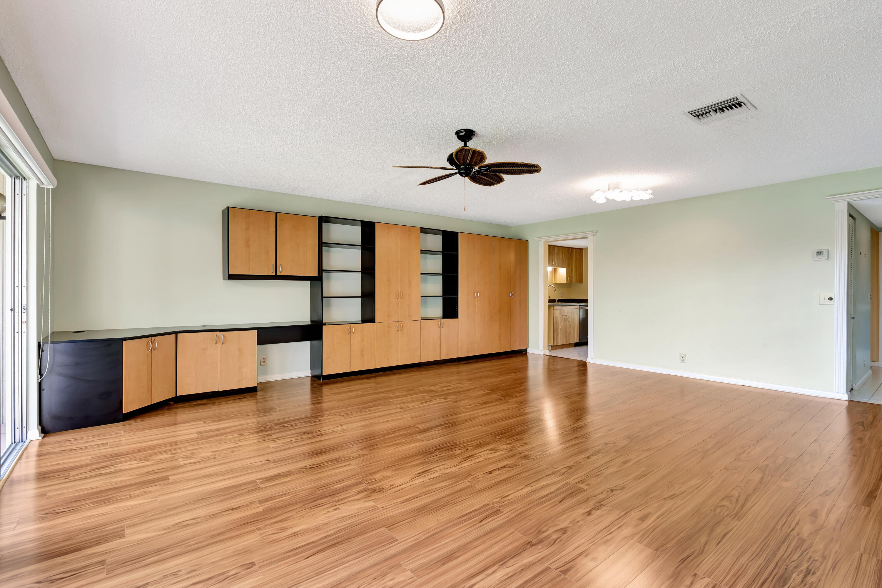 RIVERBEND CONDO - Residential