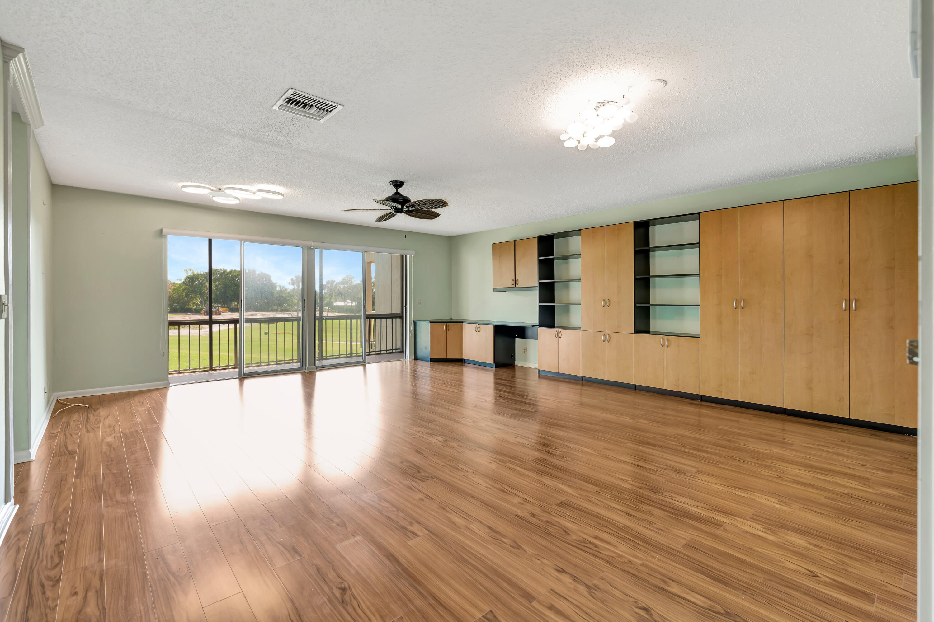 RIVERBEND CONDO - Residential