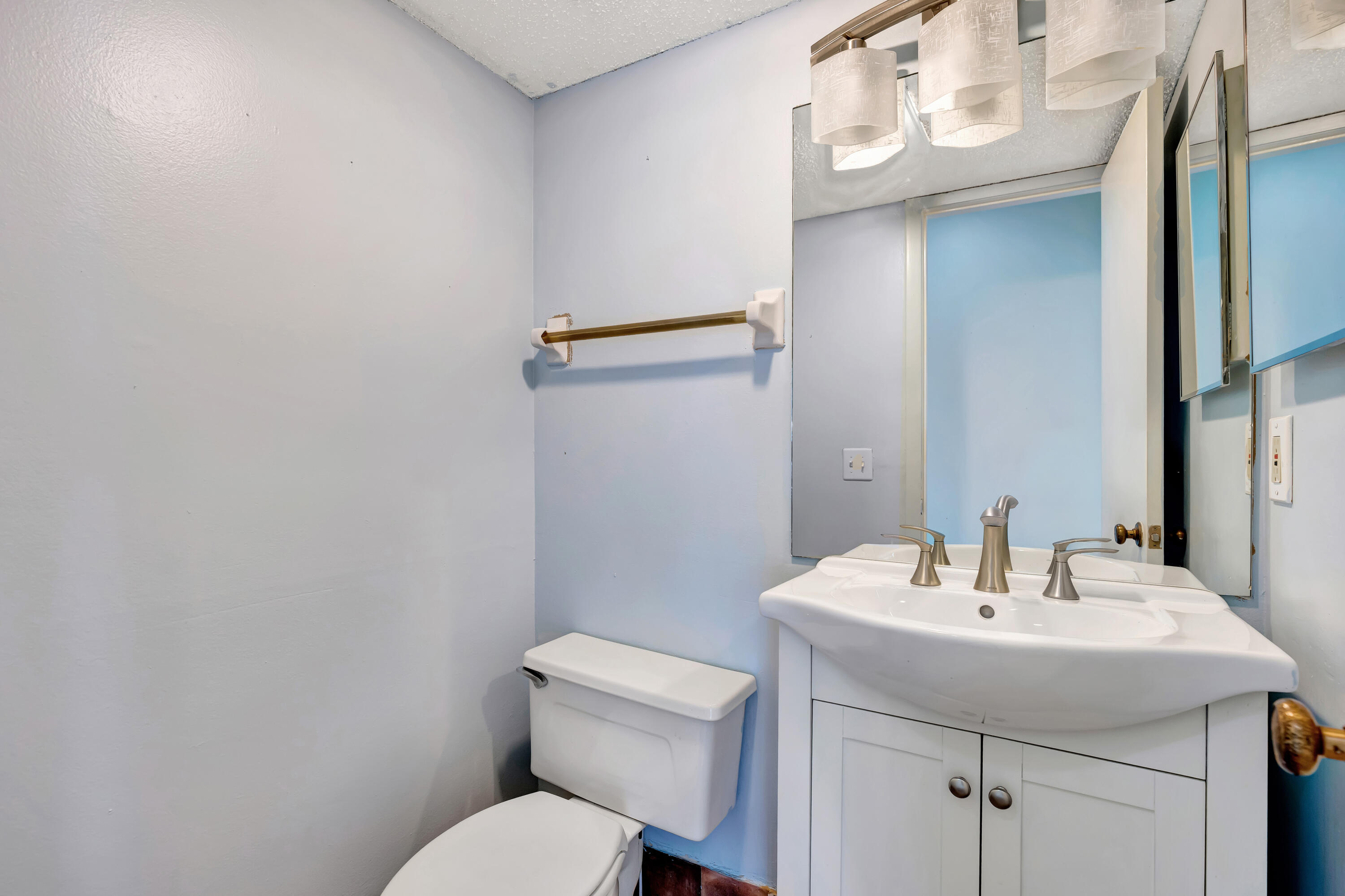 RIVERBEND CONDO - Residential