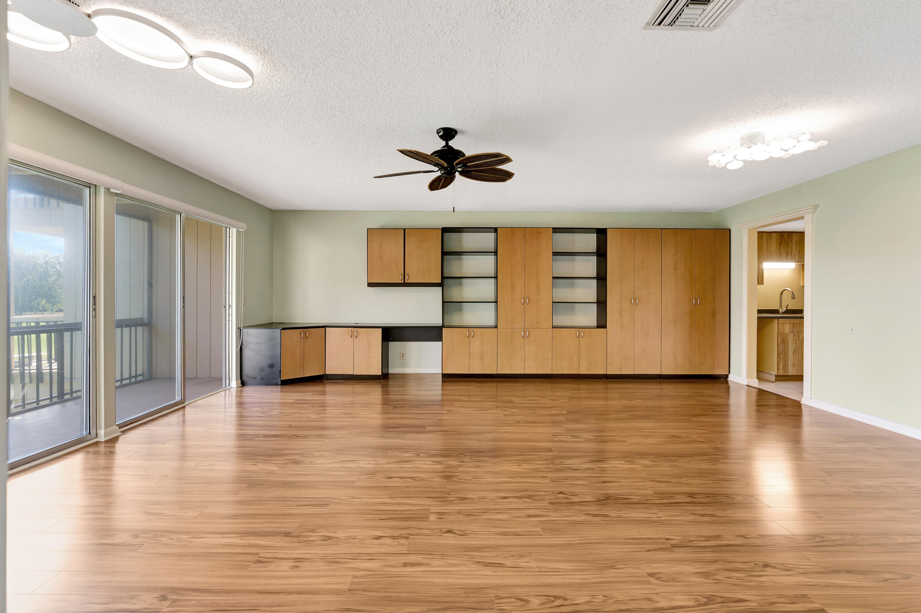 RIVERBEND CONDO - Residential