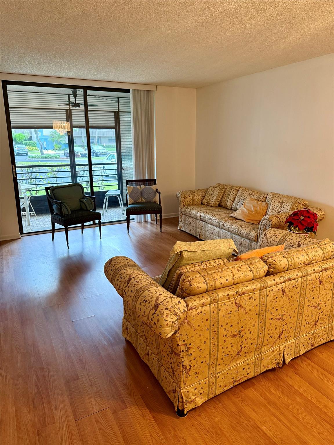 Colony Point Circle - Residential