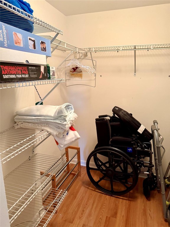 Colony Point Circle - Residential