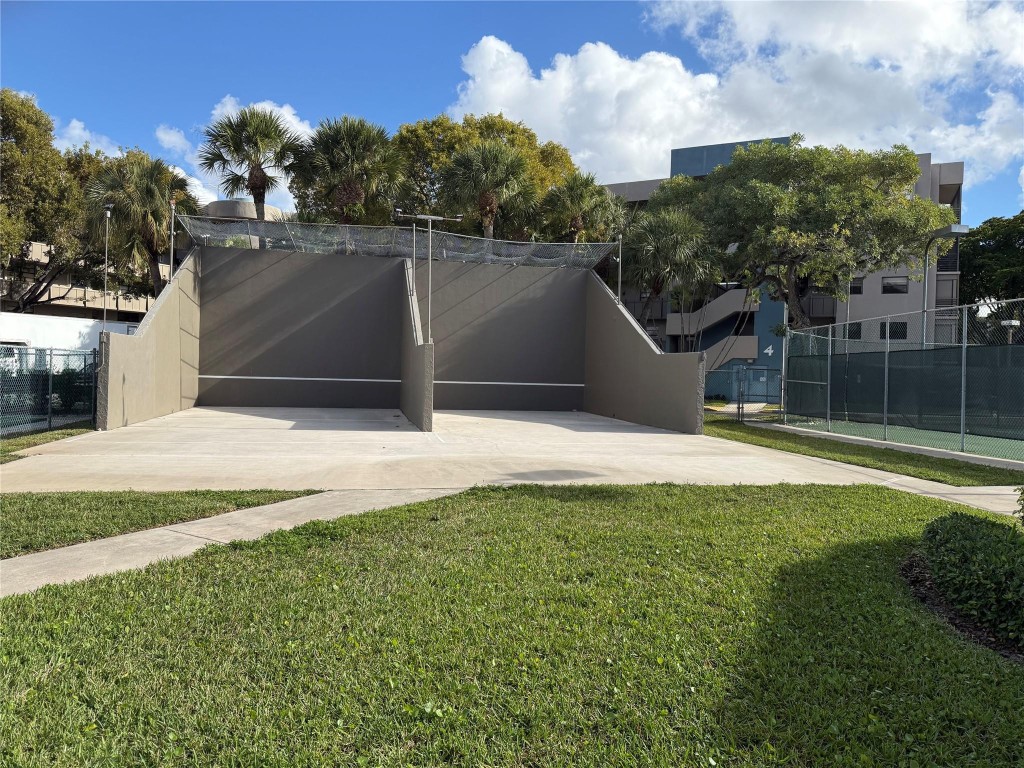 Colony Point Circle - Residential