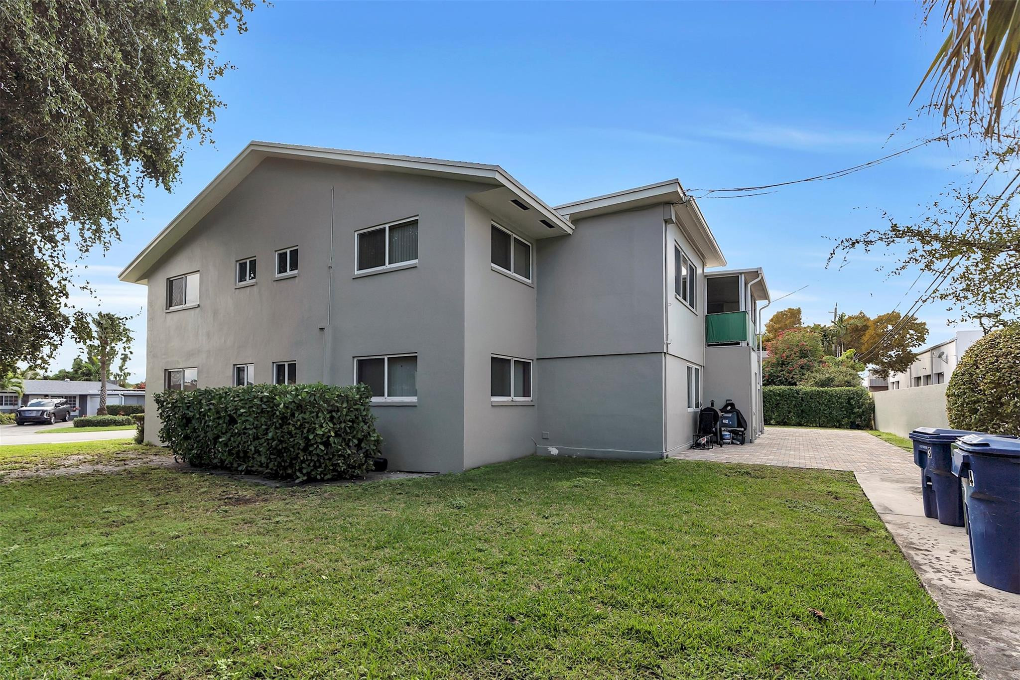 The Colonial Condo - Residential Lease