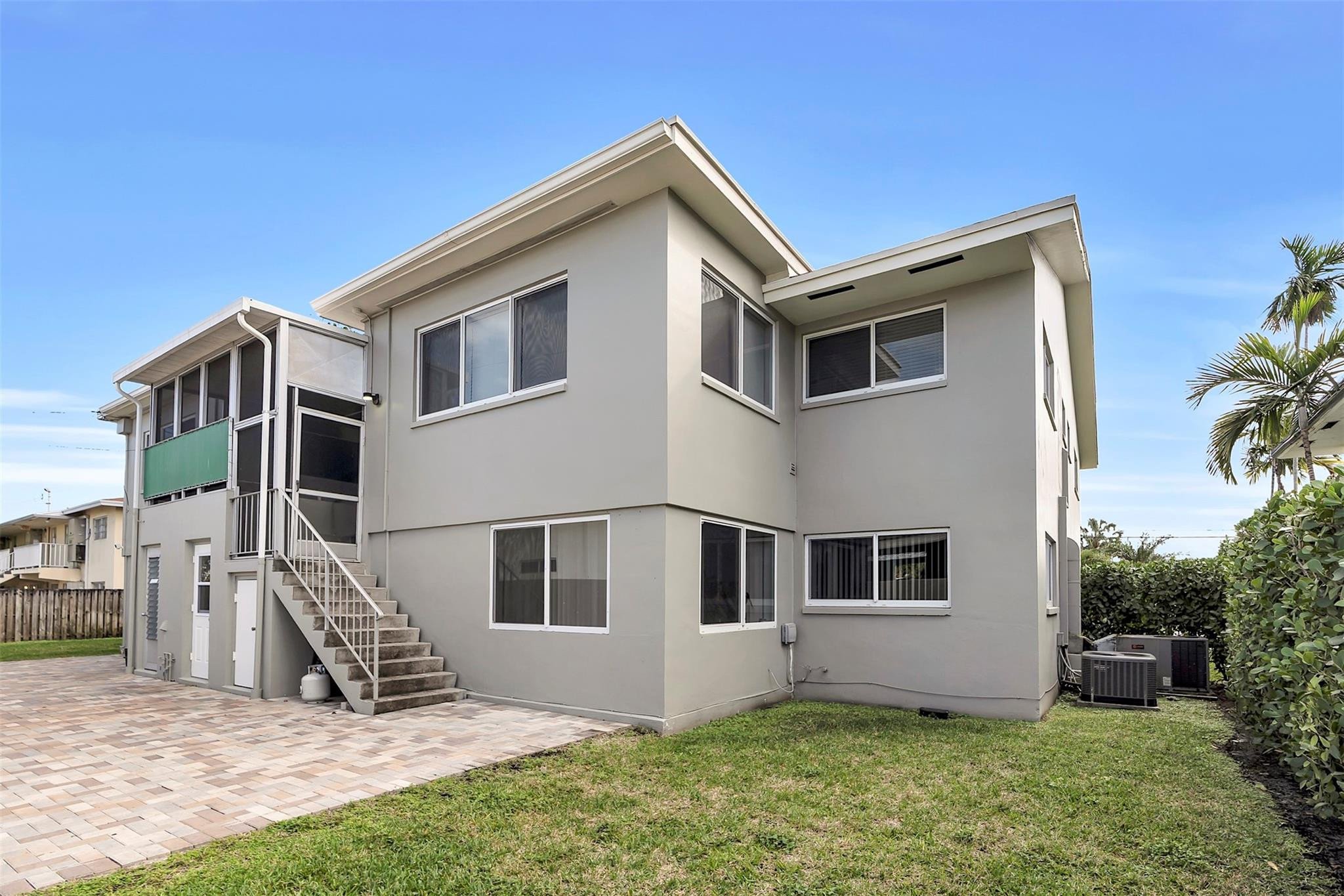 The Colonial Condo - Residential Lease