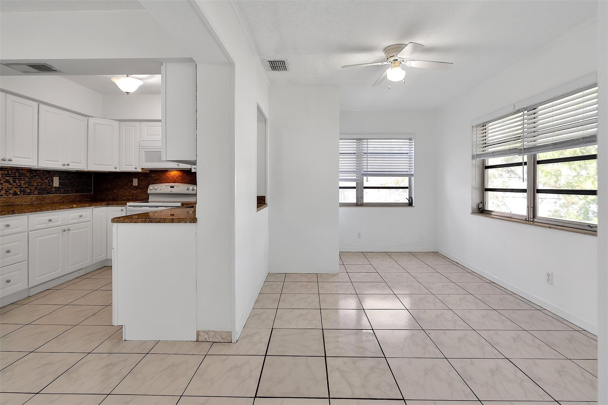 The Colonial Condo - Residential Lease