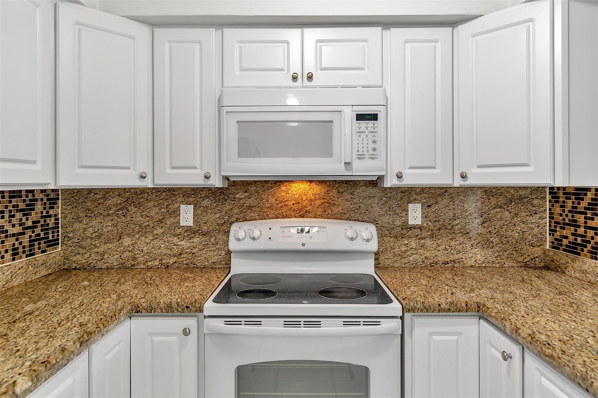 The Colonial Condo - Residential Lease