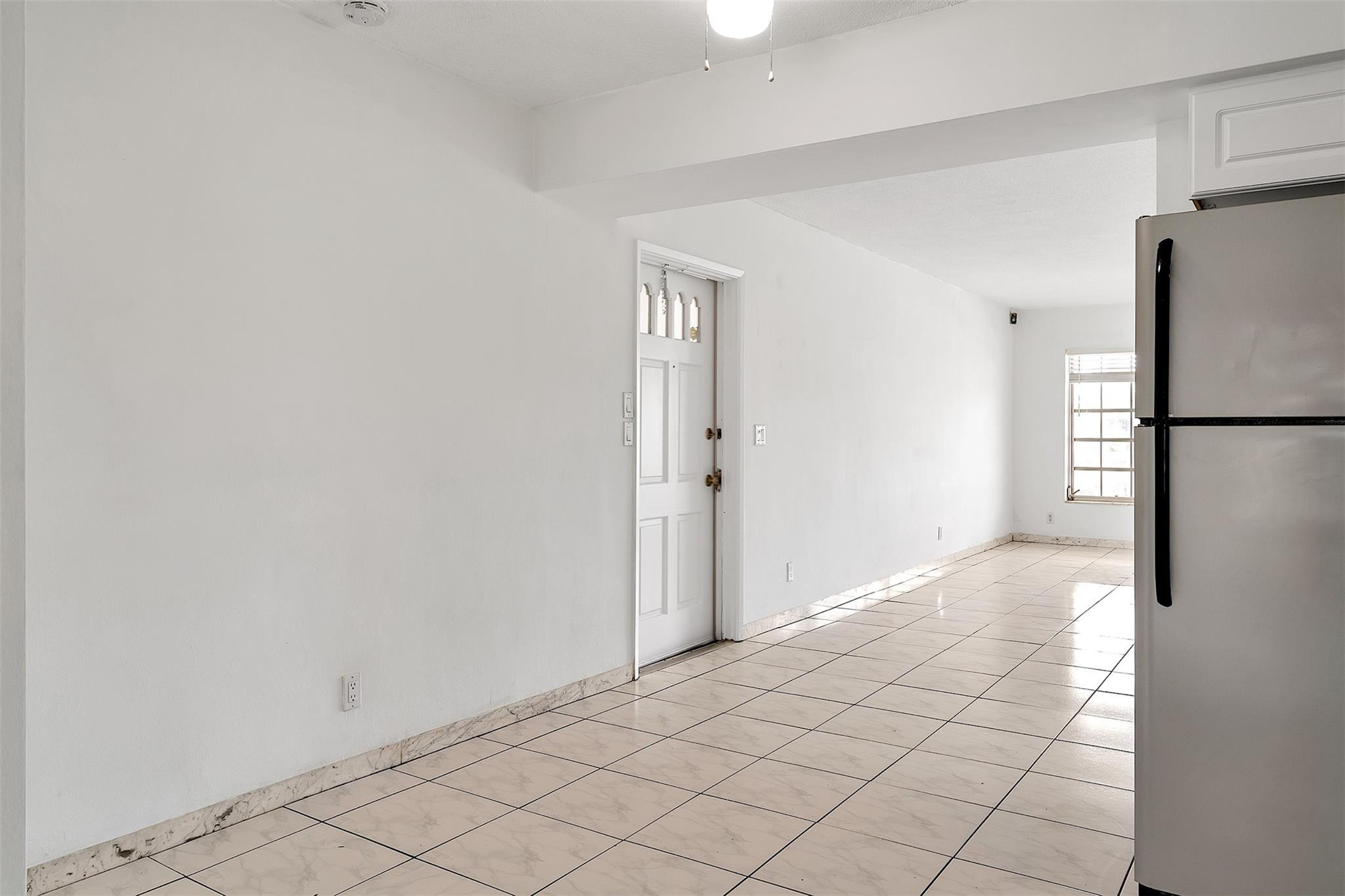 The Colonial Condo - Residential Lease