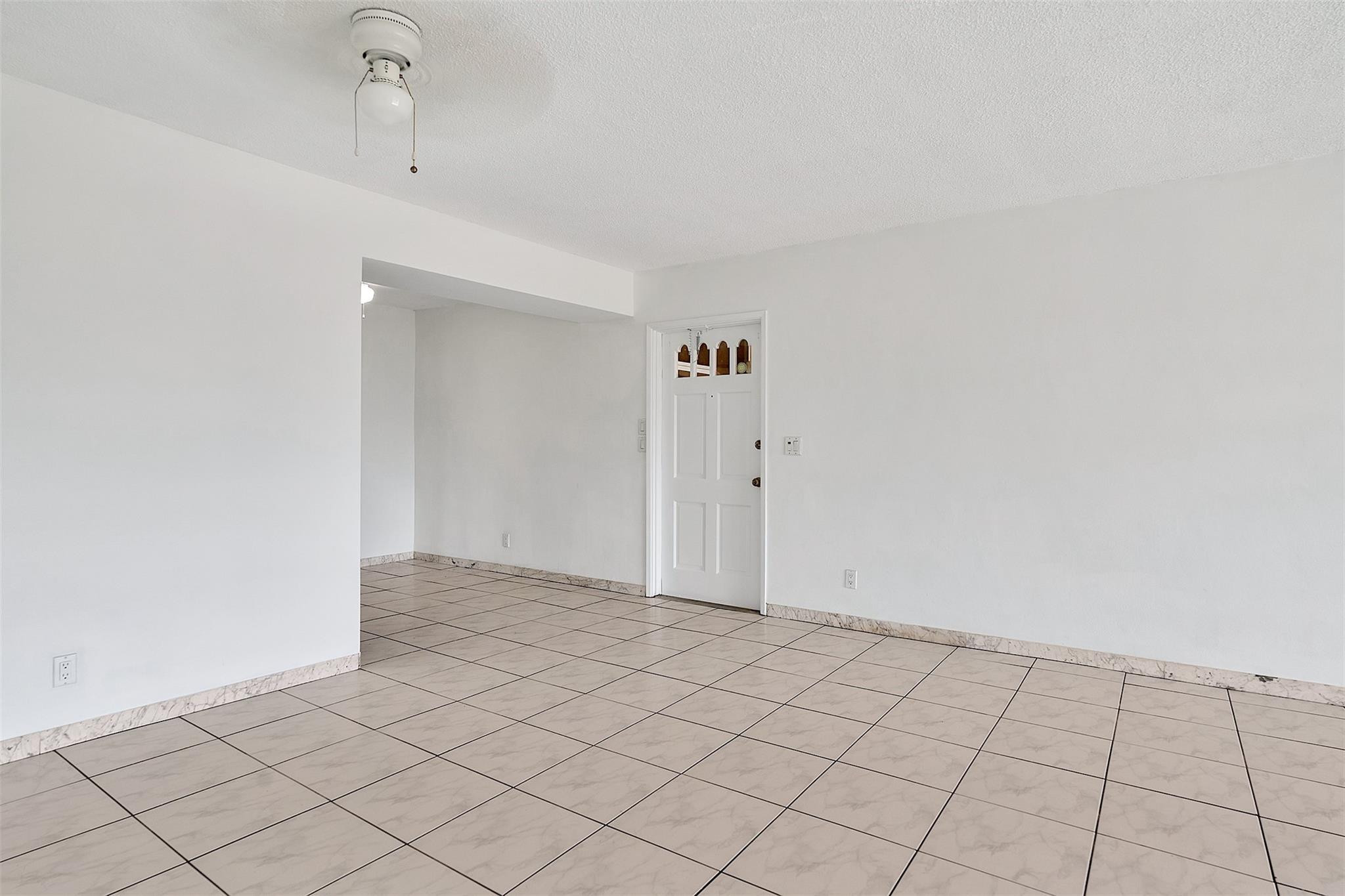 The Colonial Condo - Residential Lease