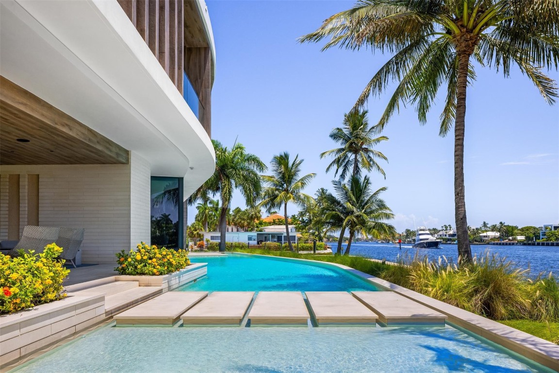 Venice 6-4 B - Residential