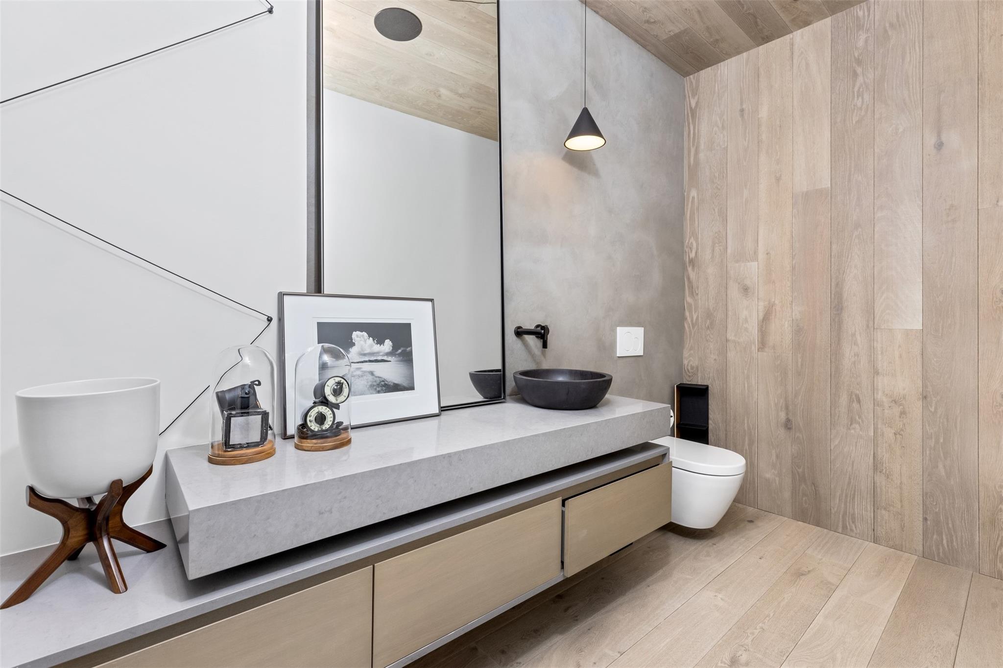 Venice 6-4 B - Residential