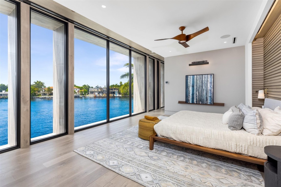 Venice 6-4 B - Residential