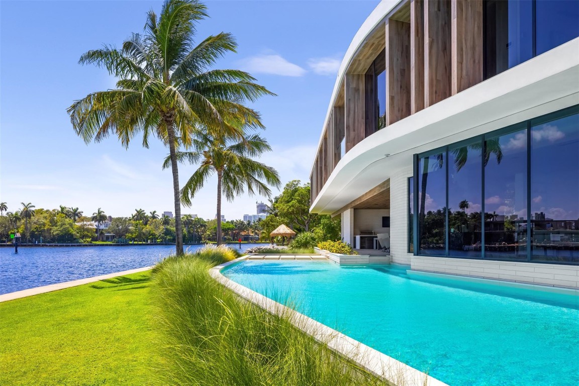 Venice 6-4 B - Residential