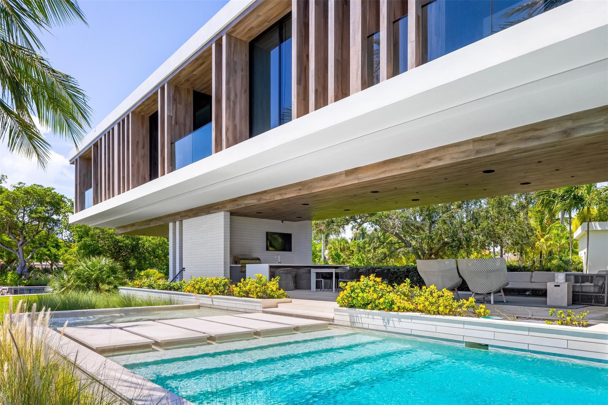 Venice 6-4 B - Residential