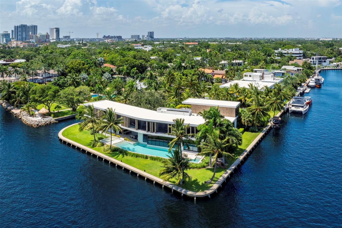 Venice 6-4 B - Residential