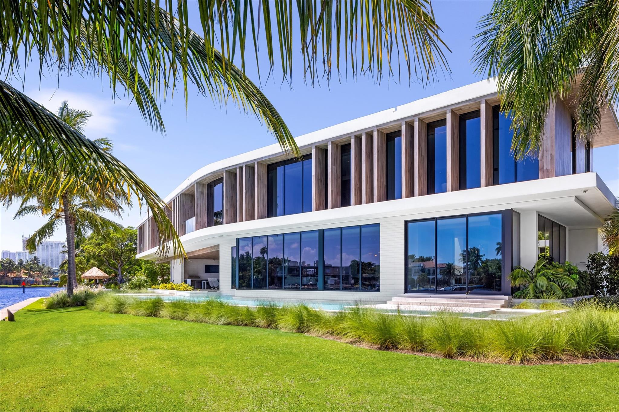 Venice 6-4 B - Residential