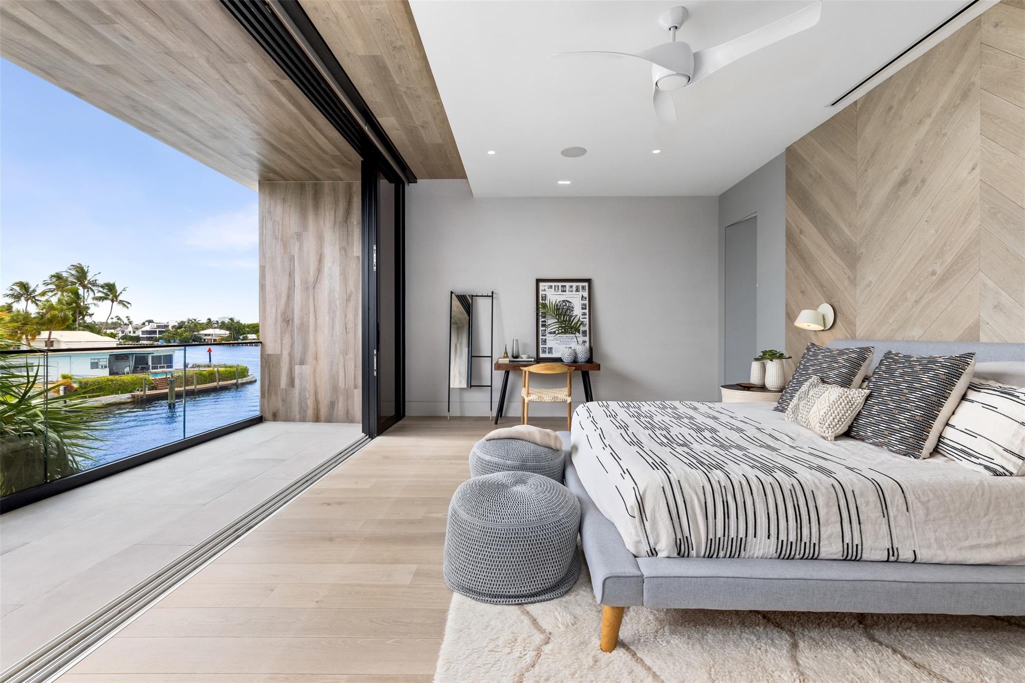 Venice 6-4 B - Residential