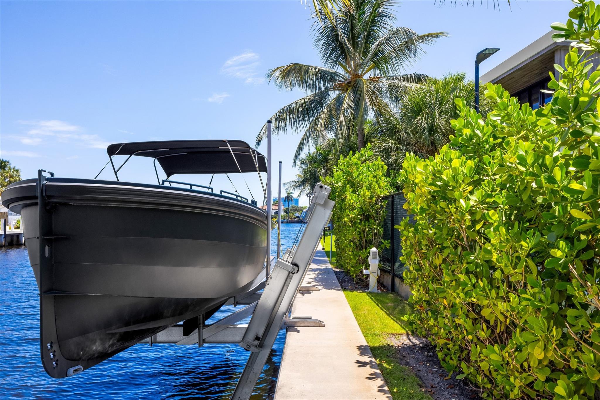 Venice 6-4 B - Residential