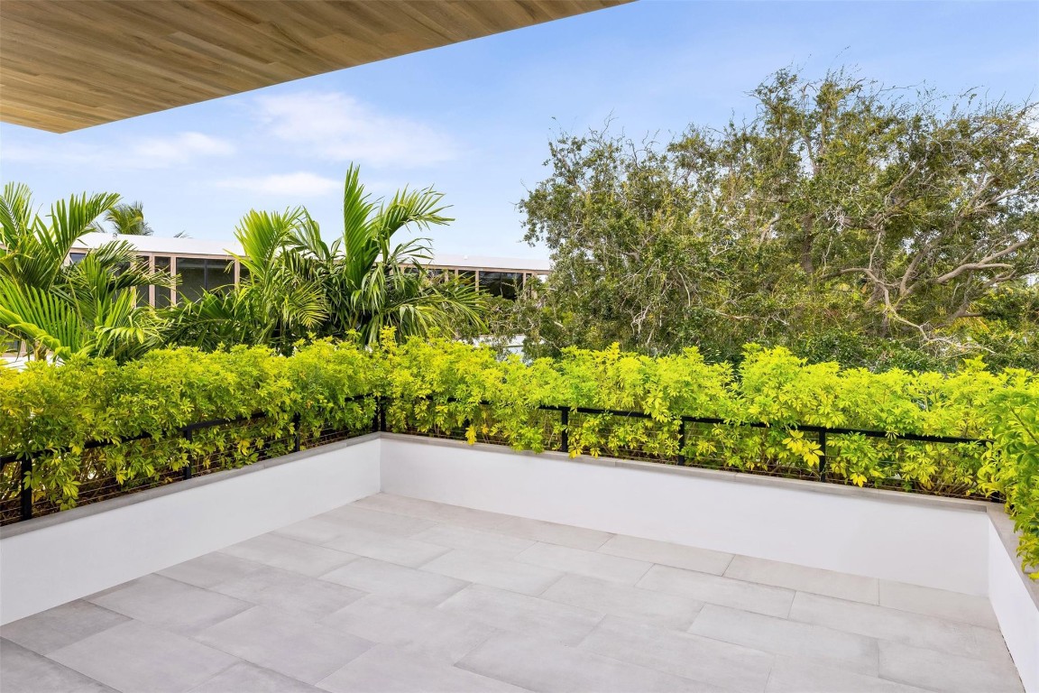 Venice 6-4 B - Residential