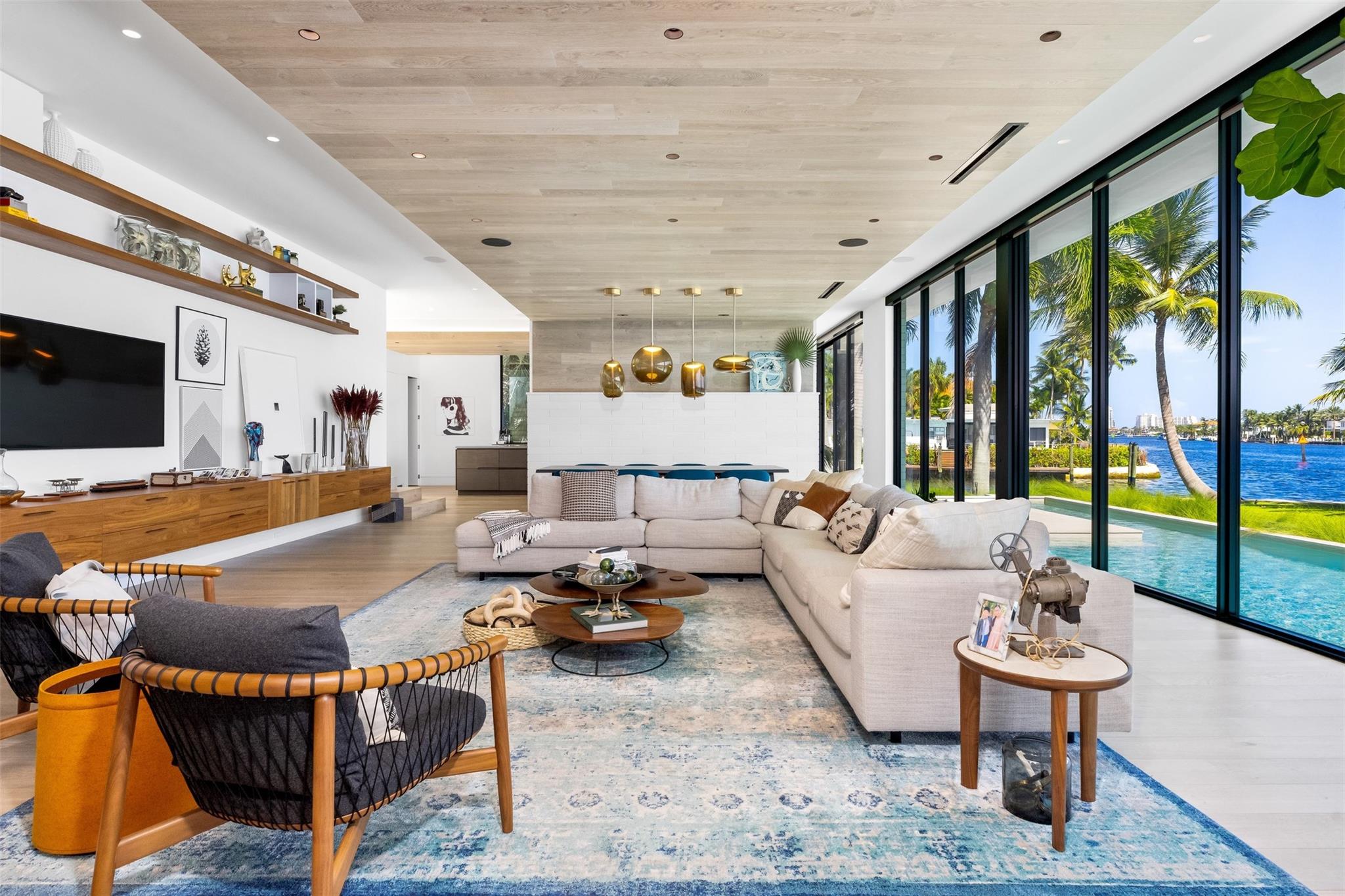 Venice 6-4 B - Residential