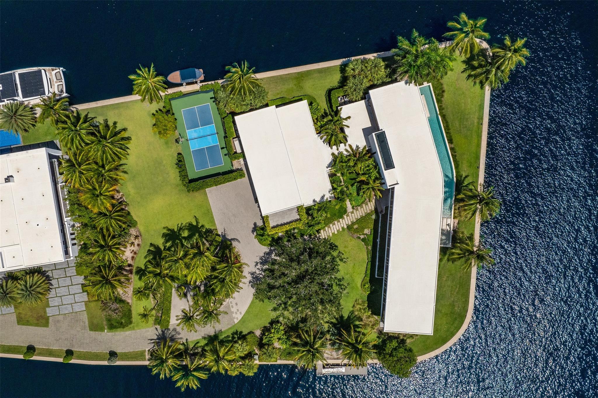 Venice 6-4 B - Residential