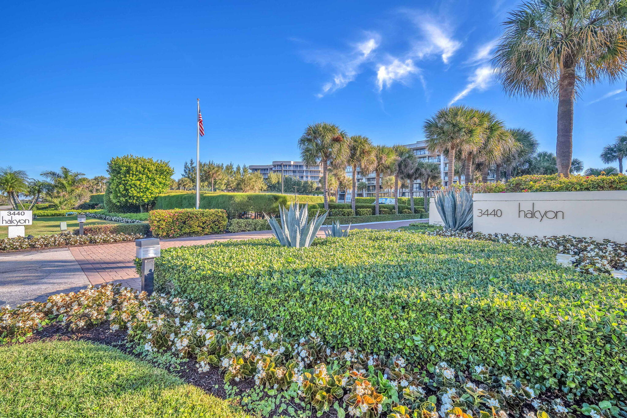 HALCYON OF PALM BEACH - Residential