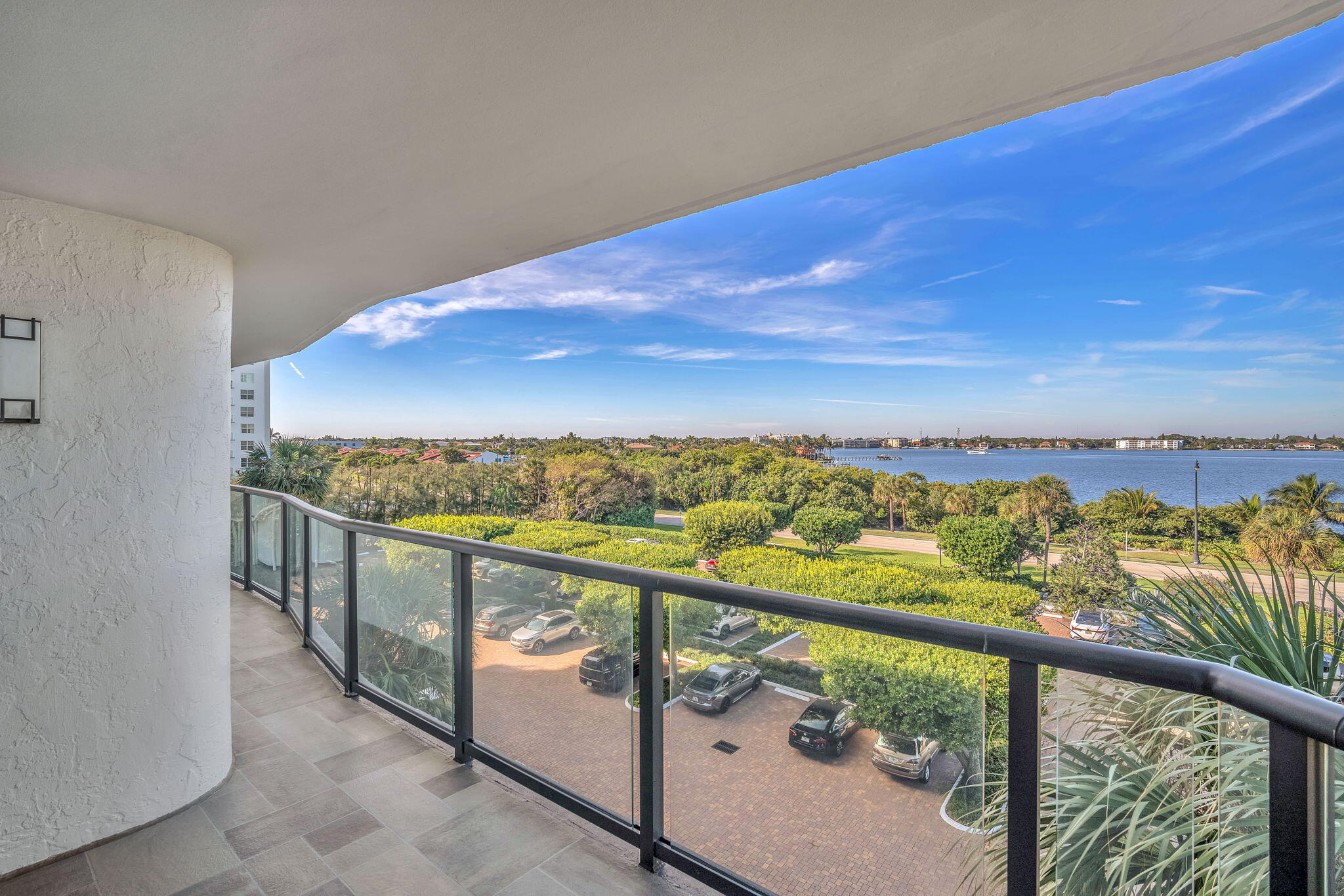 HALCYON OF PALM BEACH - Residential