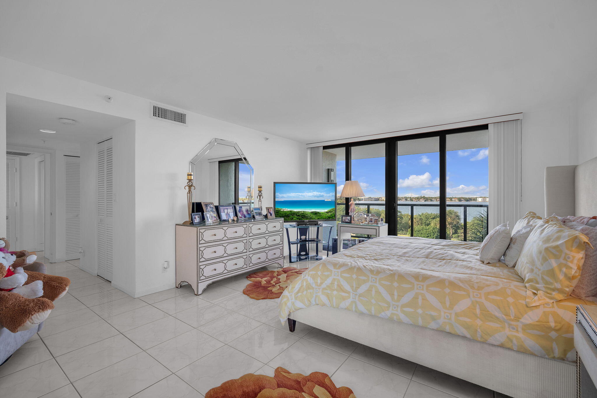 HALCYON OF PALM BEACH - Residential