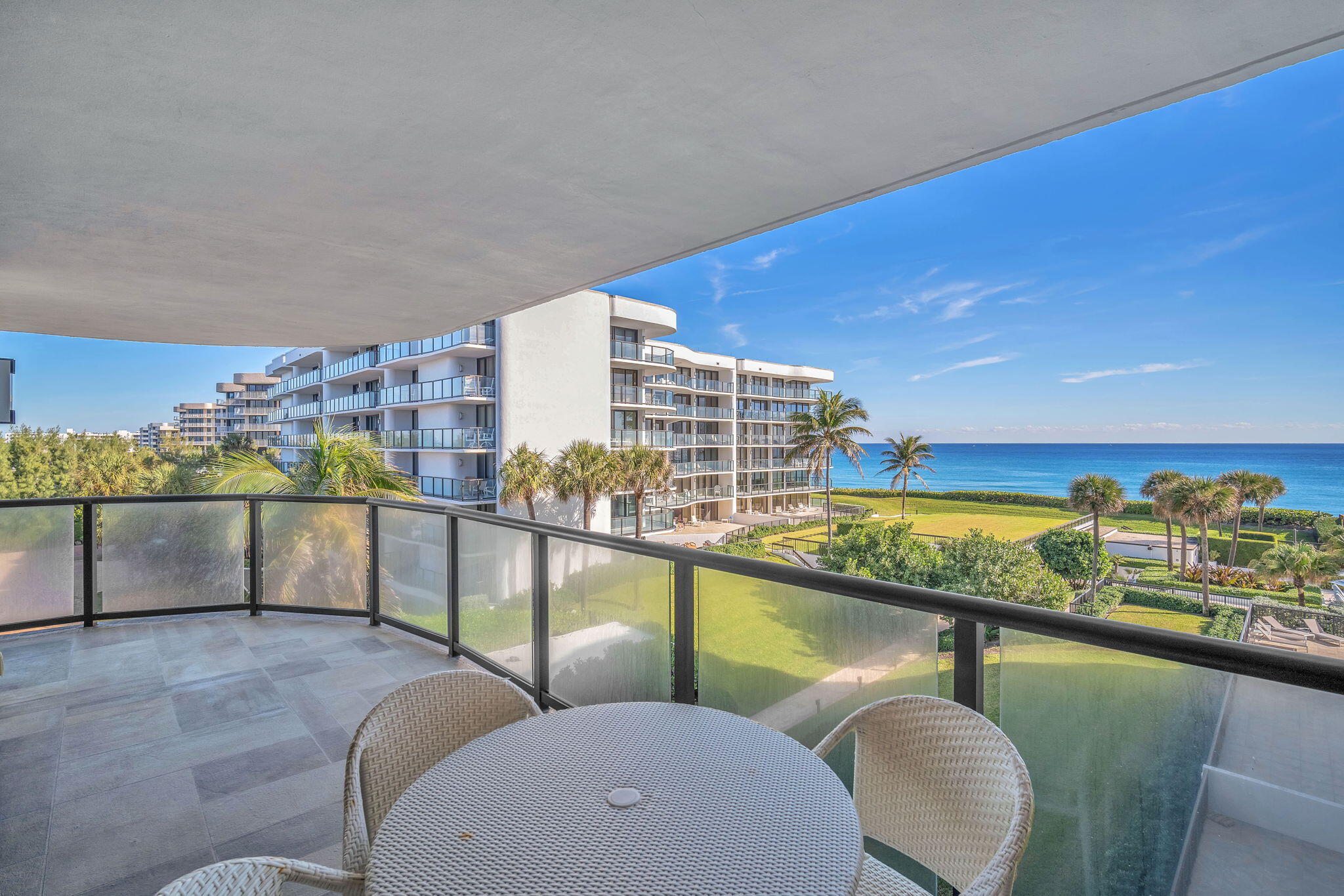 HALCYON OF PALM BEACH - Residential