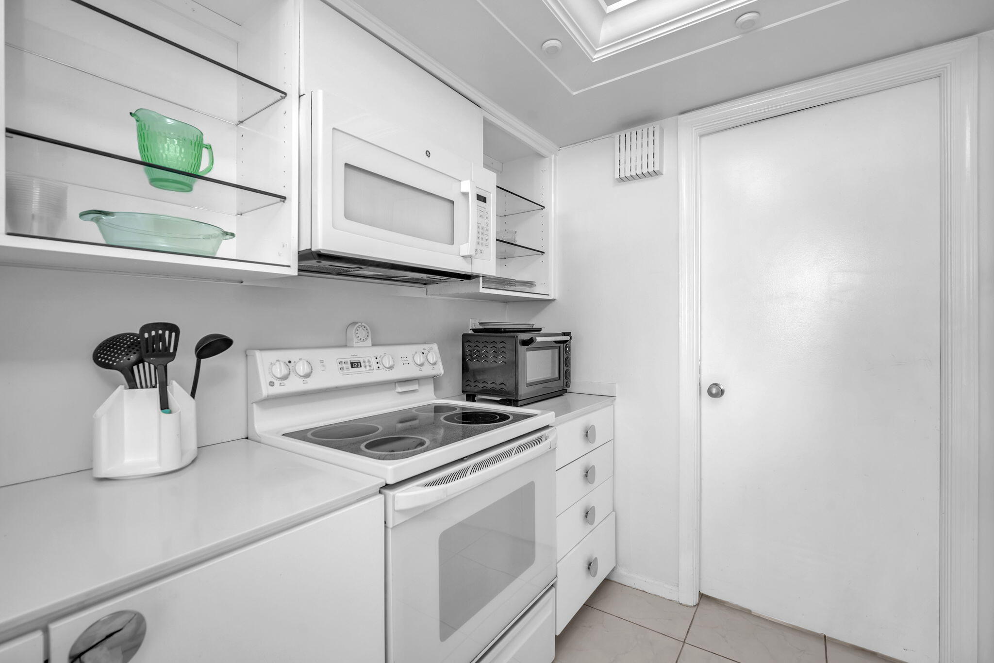 HALCYON OF PALM BEACH - Residential