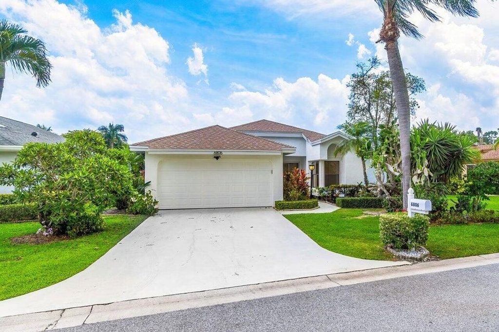 Photo of 6806 Touchstone Circle, Palm Beach Gardens, FL 33418 (MLS # R11050389)