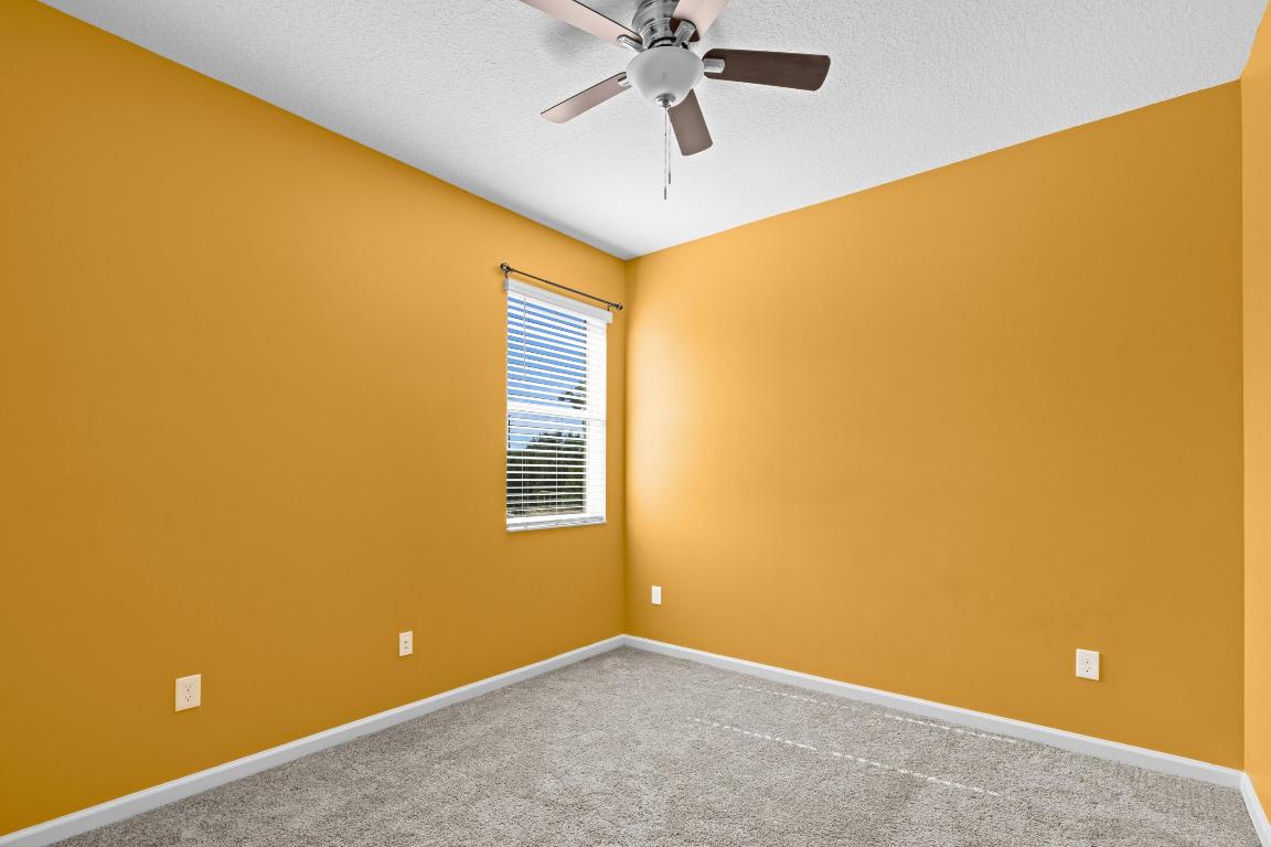 POINTE OF WOODS PUD - Residential Lease