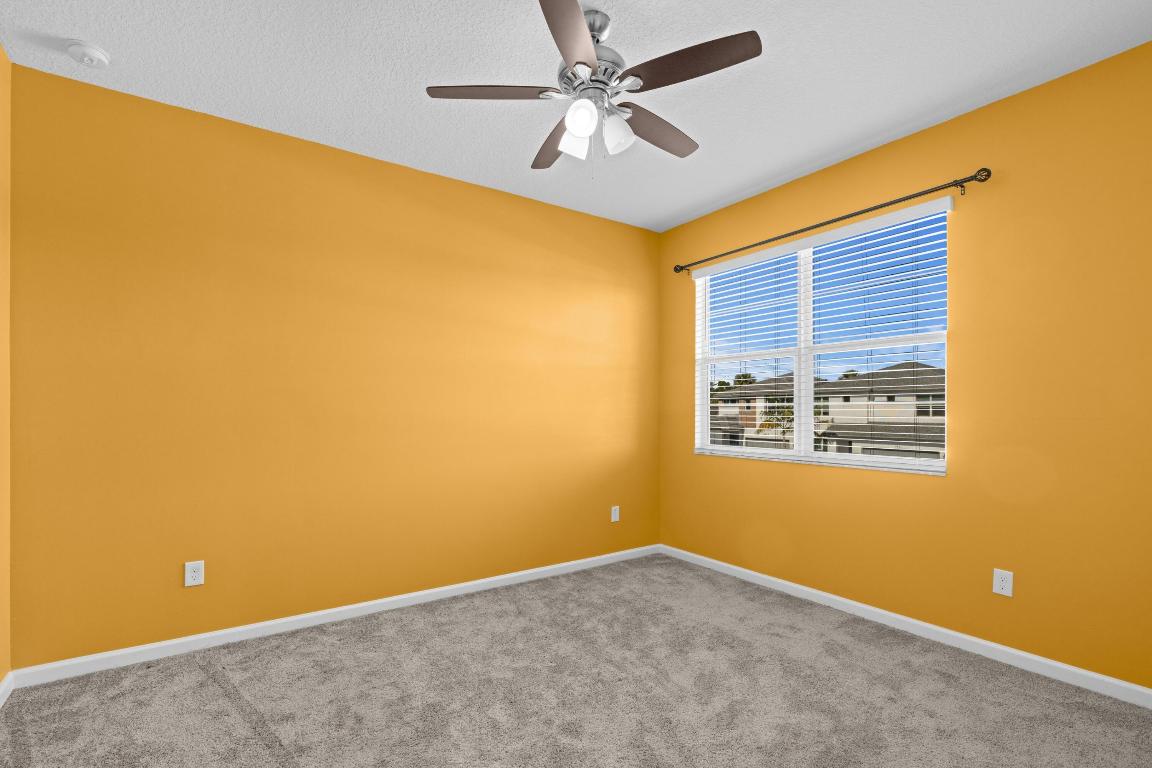 POINTE OF WOODS PUD - Residential Lease