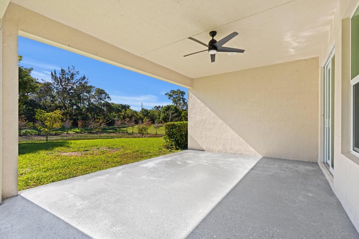 POINTE OF WOODS PUD - Residential Lease