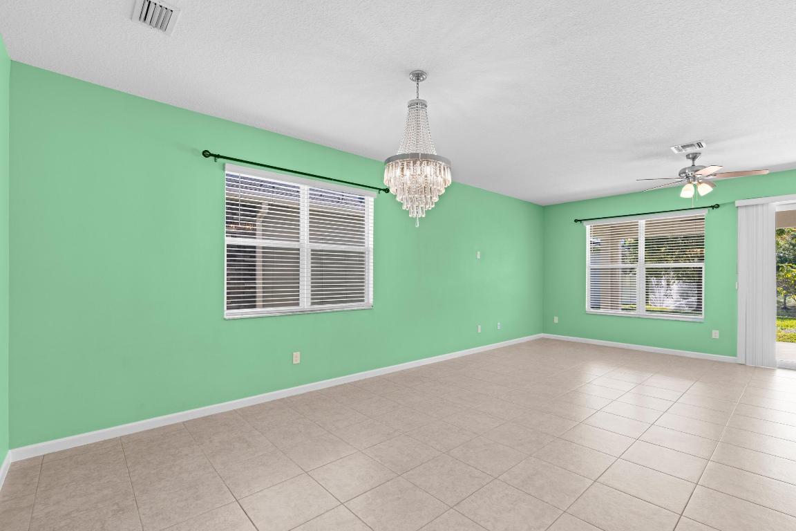 POINTE OF WOODS PUD - Residential Lease