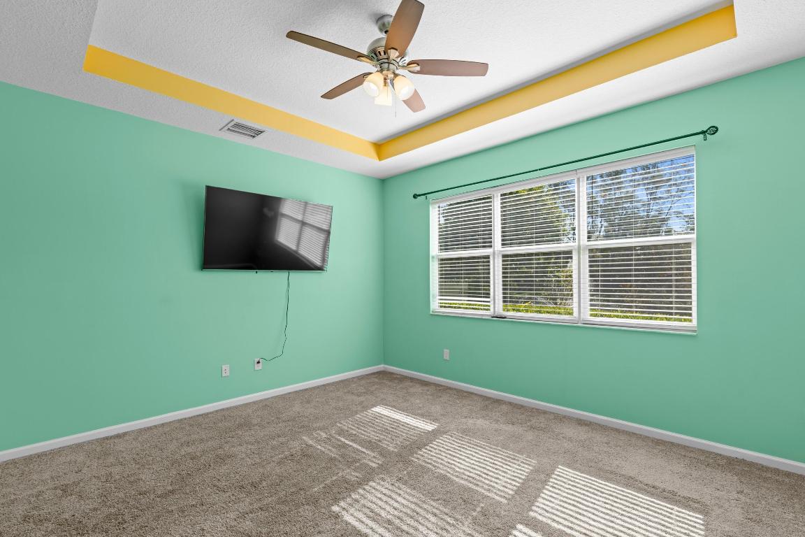 POINTE OF WOODS PUD - Residential Lease