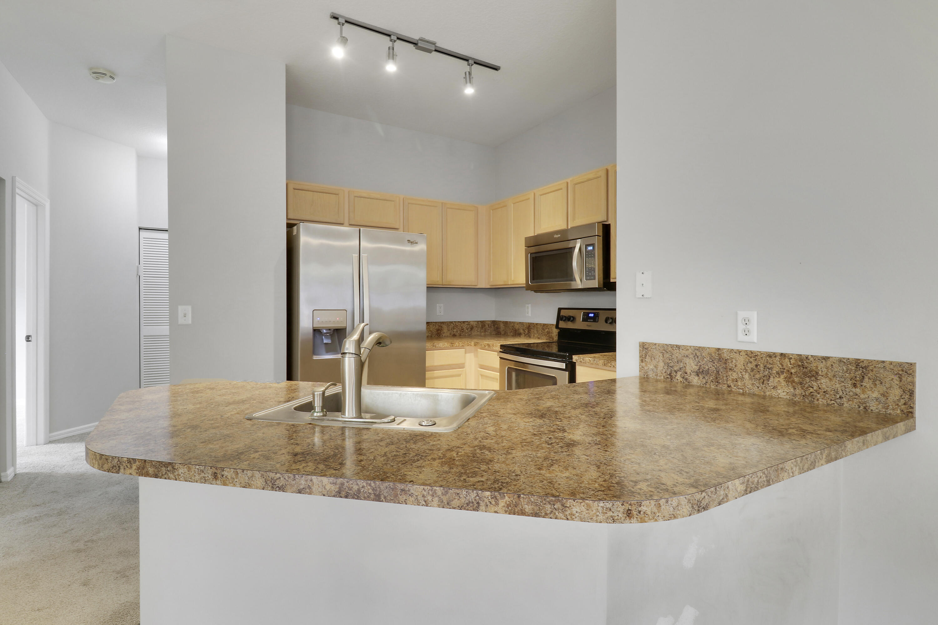 TEQUESTA TRACE CONDO - Residential