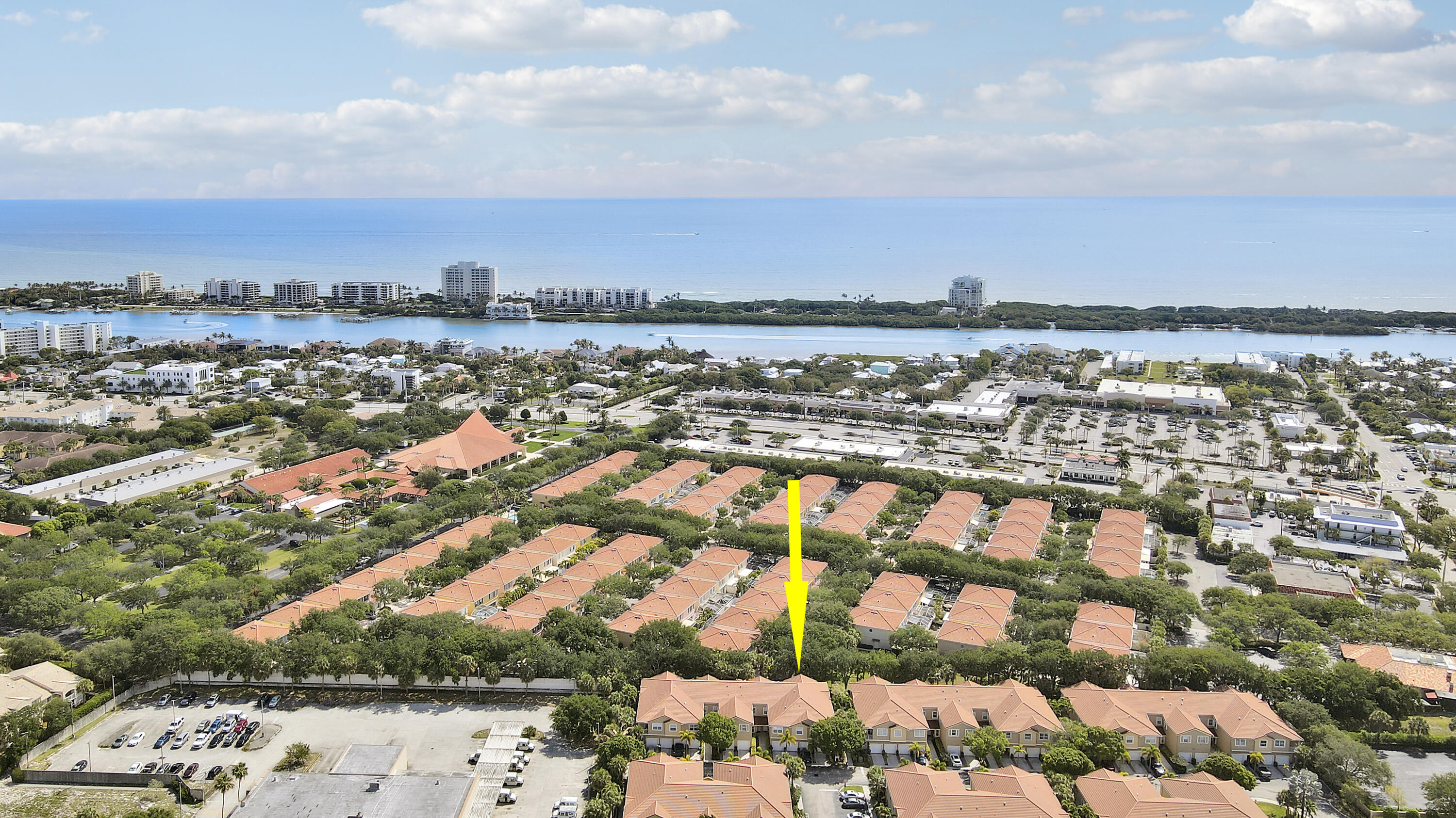 TEQUESTA TRACE CONDO - Residential