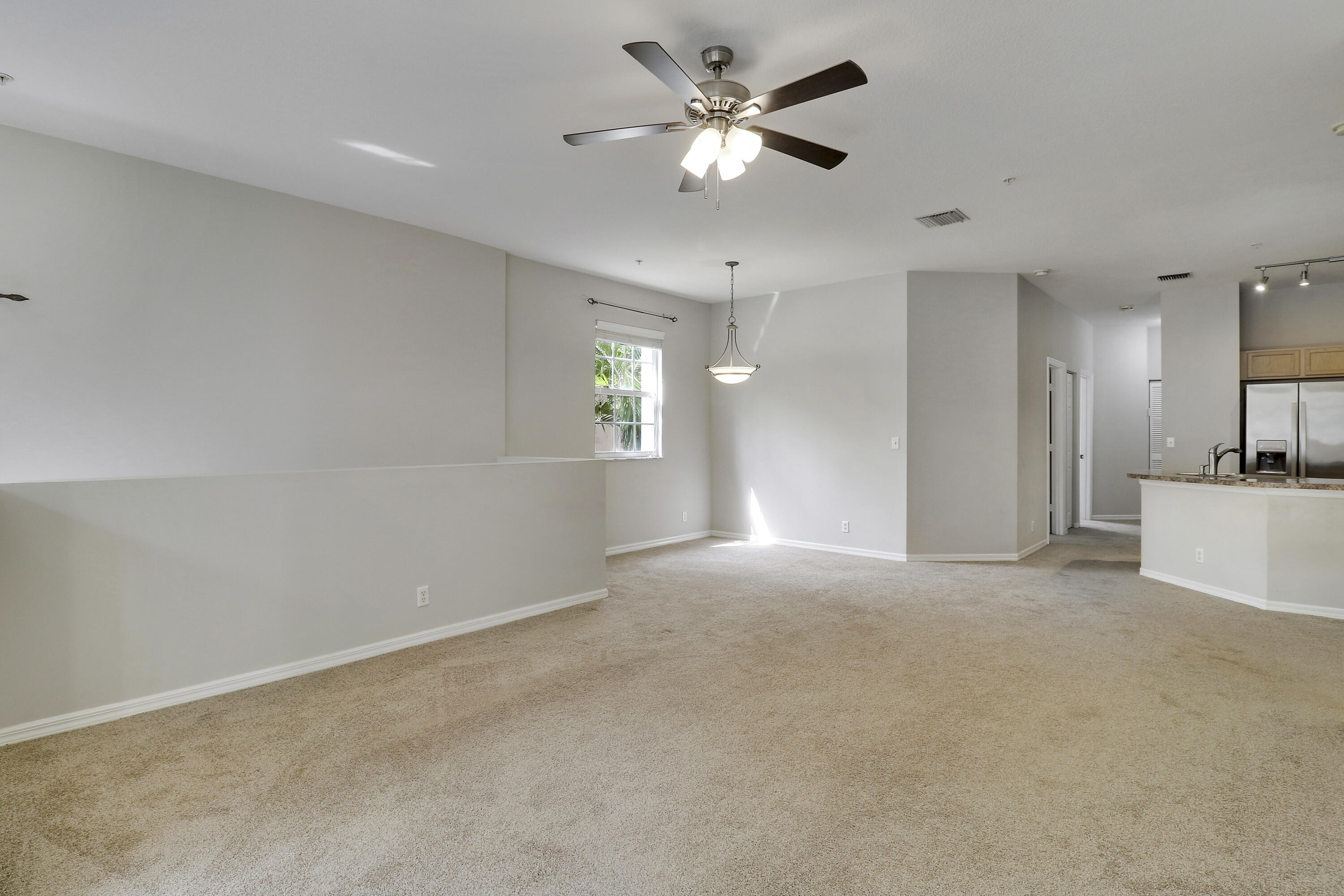 TEQUESTA TRACE CONDO - Residential