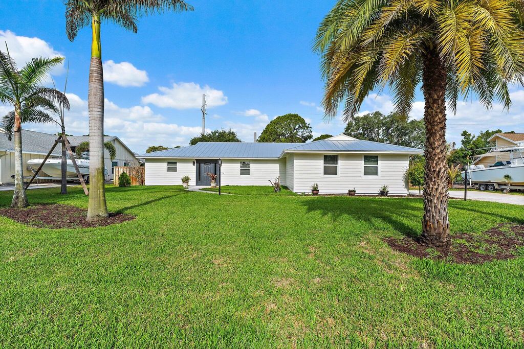 Photo of 5883 Set N Sun Place, Jupiter, FL 33458 (MLS # R11166583)
