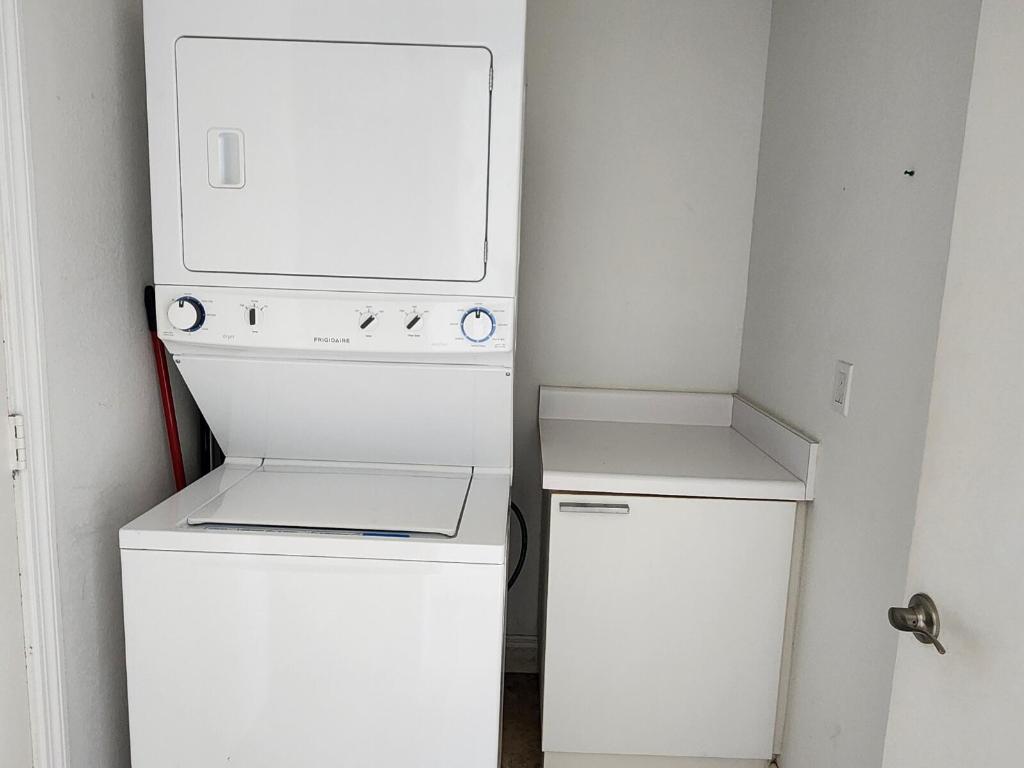 THE OAKS I CONDO - Residential