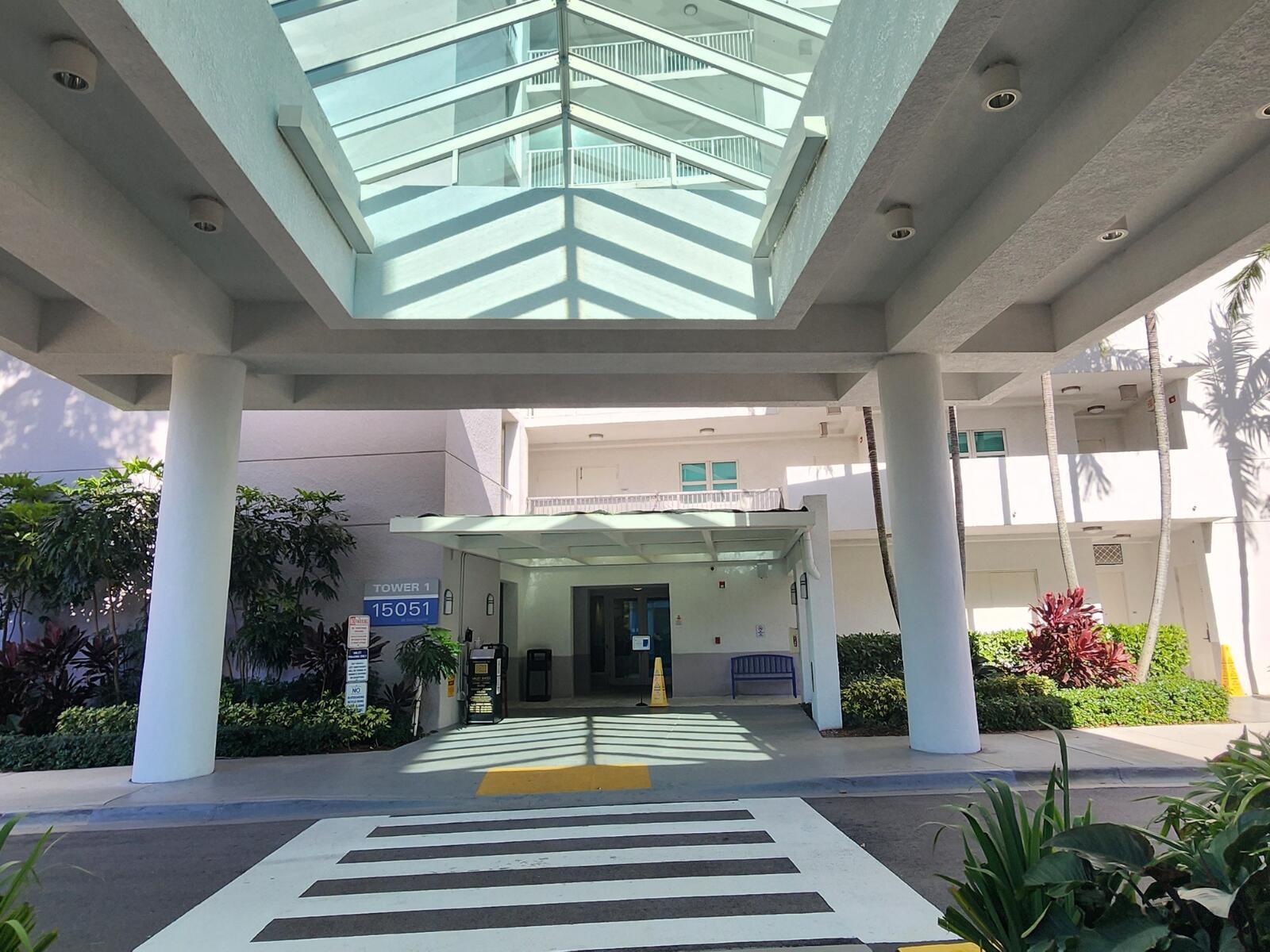 THE OAKS I CONDO - Residential