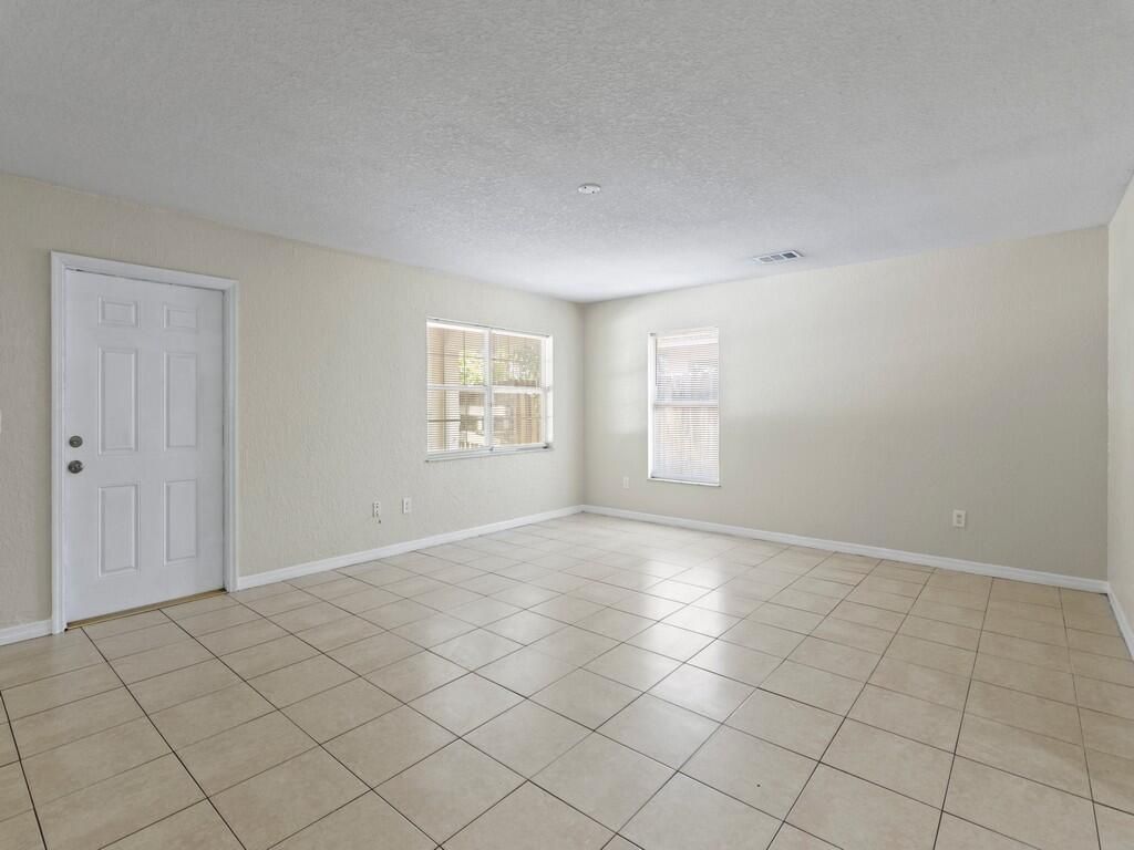 Photo of 605 Dundas Court, Fort Pierce, FL 34950 (MLS # R11104121)