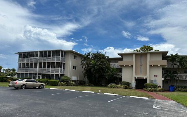 Absolutely stunning 2 bedroom, 1 bath unit that has been completely remodeled with beautiful kitchen, updated bathroom, luxury vinyl flooring thru out. King size bed in master. 2nd bedroom will not be available, owner will use this bedroom for her personal storage. Beautiful patio overlooking lush landscaping and a peek at the lake!