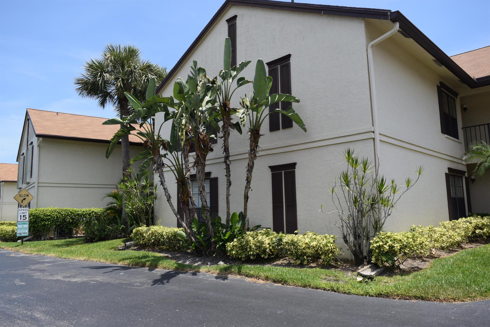 3353 Jog Park Dr