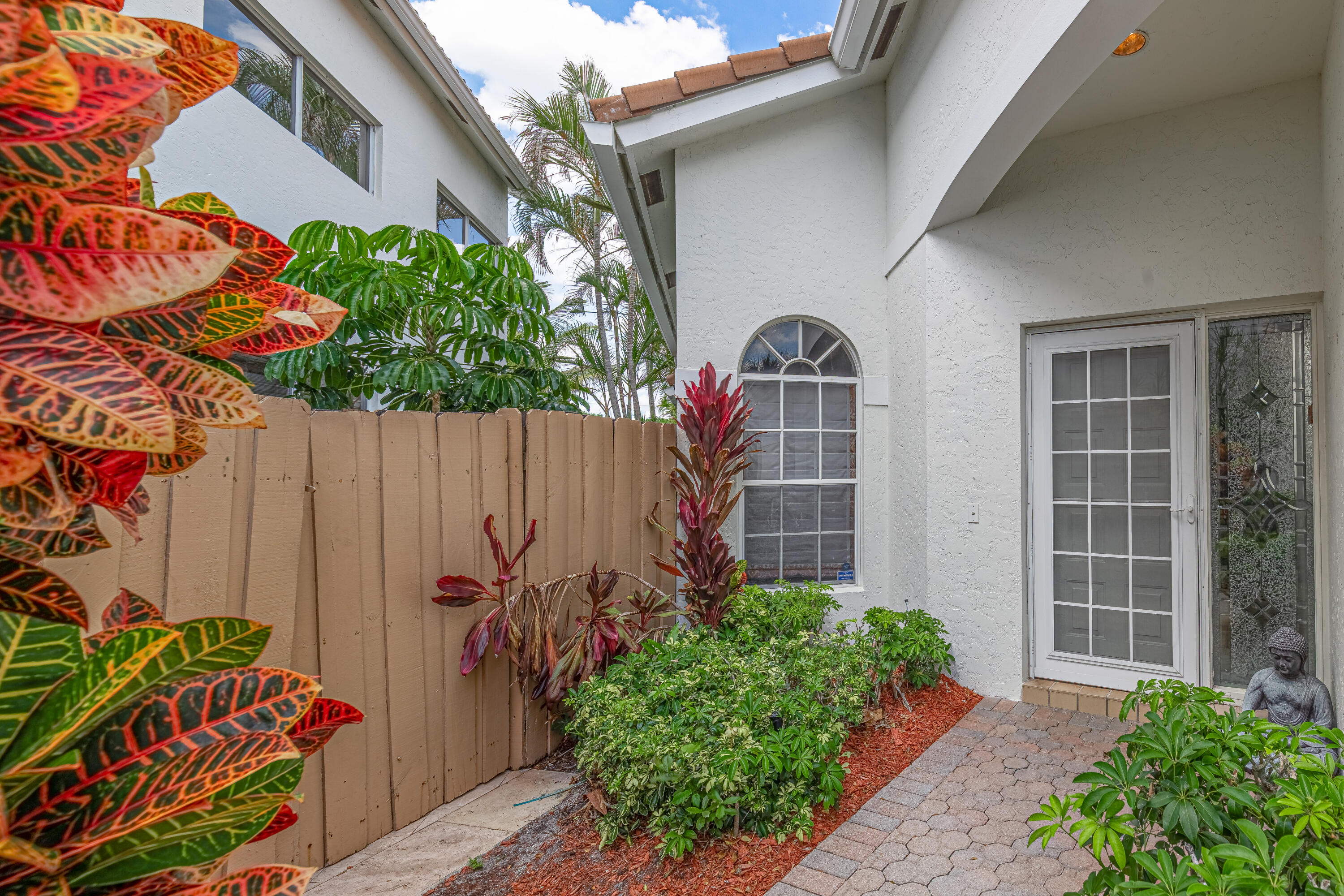 BANYANS OF ARVIDA COUNTRY CLUB - Residential
