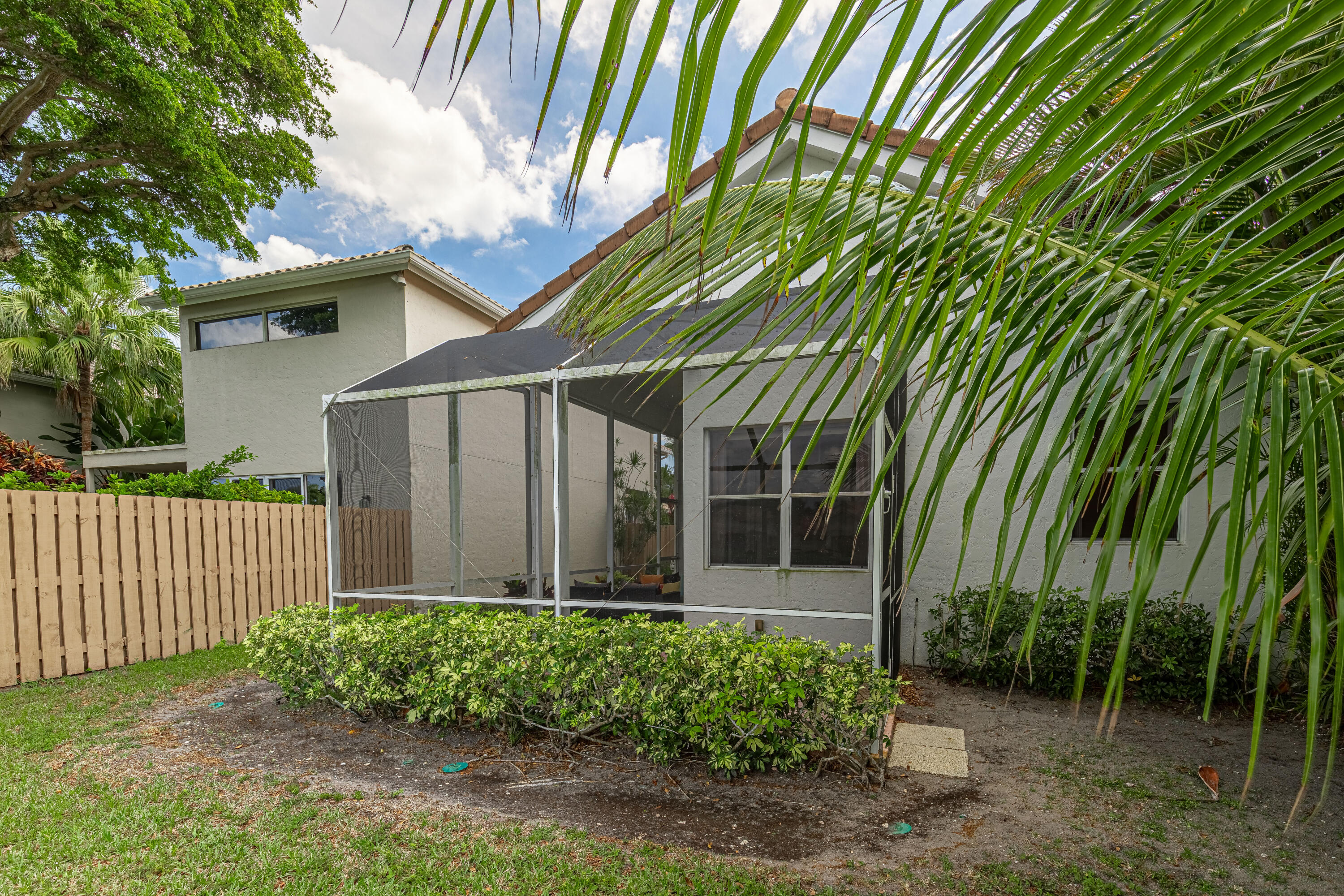 BANYANS OF ARVIDA COUNTRY CLUB - Residential